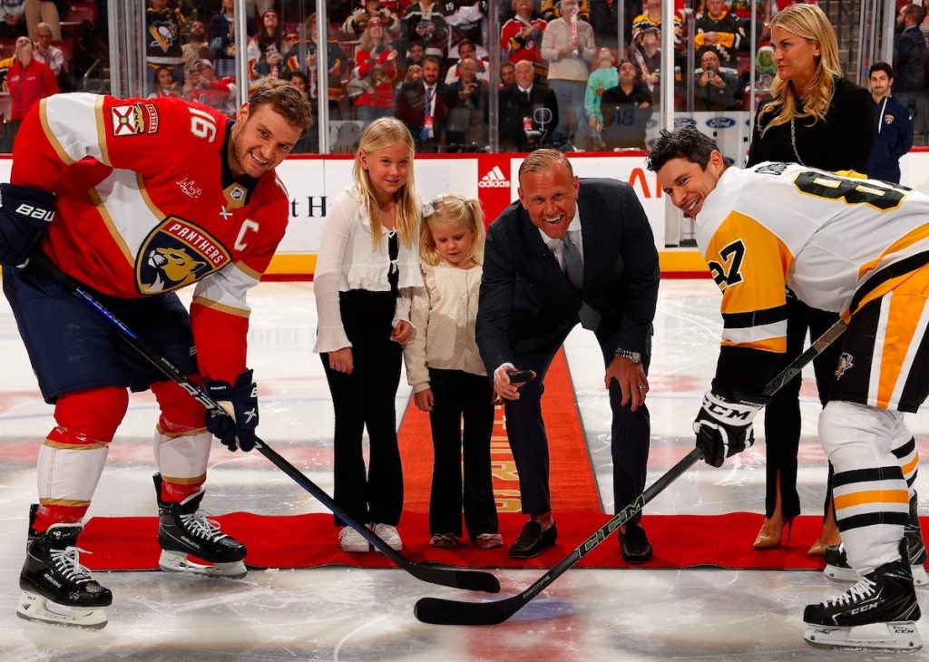 Hornqvist Honored Panthers Penguins