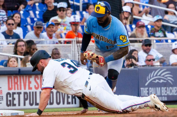 Brewers Timely Hitting Marlins