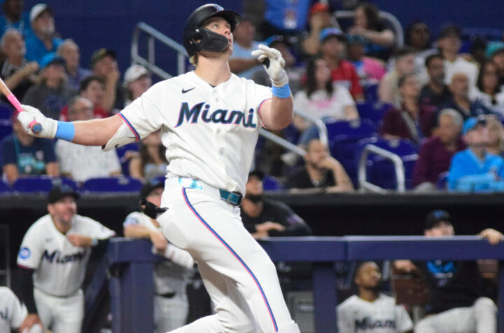 Marlins 12 Hits Win