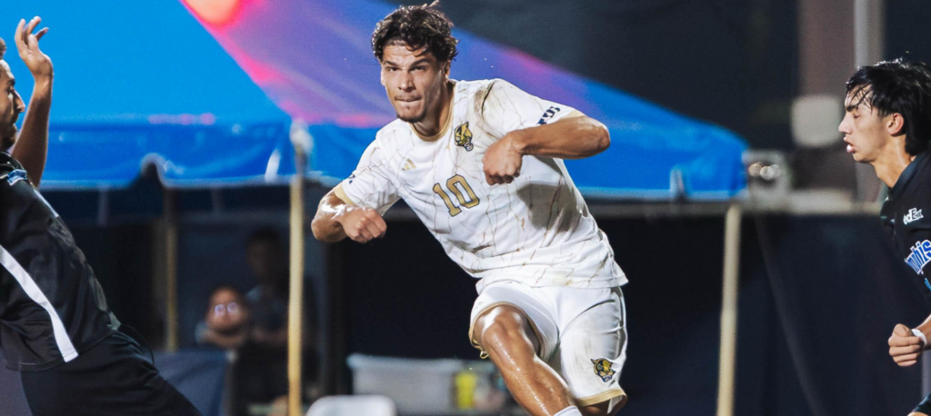 Panthers Draw Against Memphis