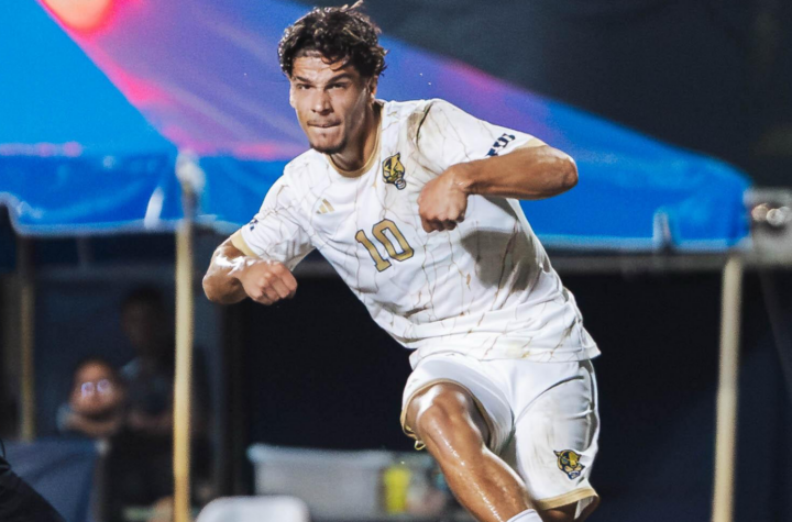 Panthers Draw Against Memphis