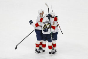 Panthers shutout Carolina Hurricanes