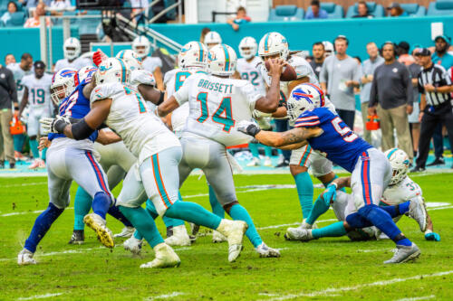Miami Dlphins vs Buffalo Bills 9:19:21_15