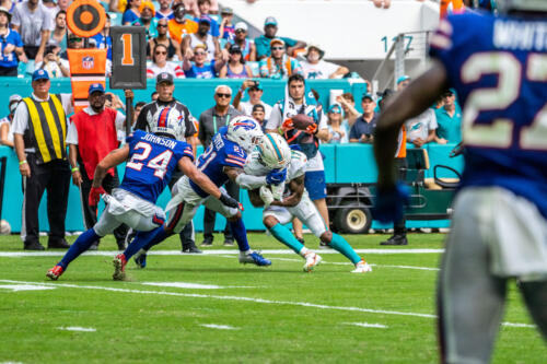 Miami Dlphins vs Buffalo Bills 9:19:21_22